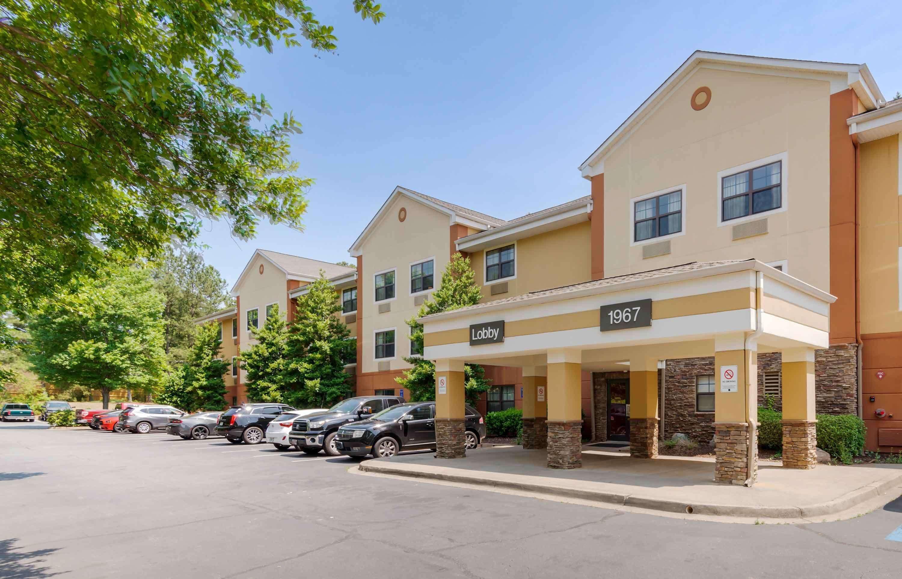 Where to Stay Near Rhyne Park: 4 Cheap Hotels in Smyrna